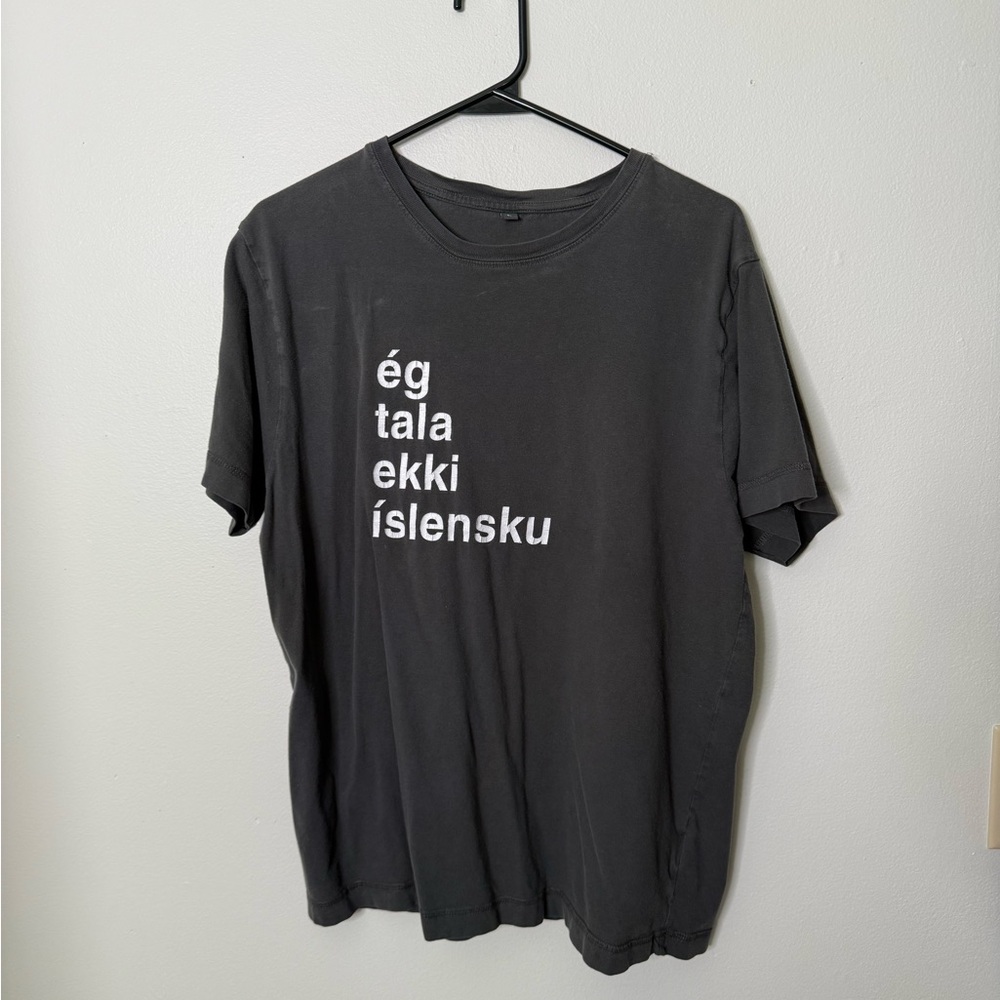 “I don’t speak Icelandic” in Icelandic Graphic T-Shirt